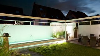 Umbau eines Doppelhauses mit Pool, Dortmund