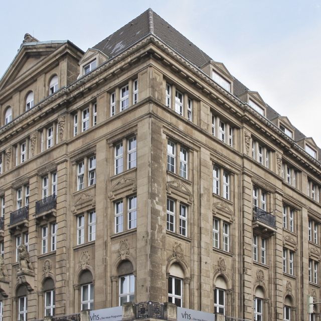 Thumbnail for L&ouml;wenhof